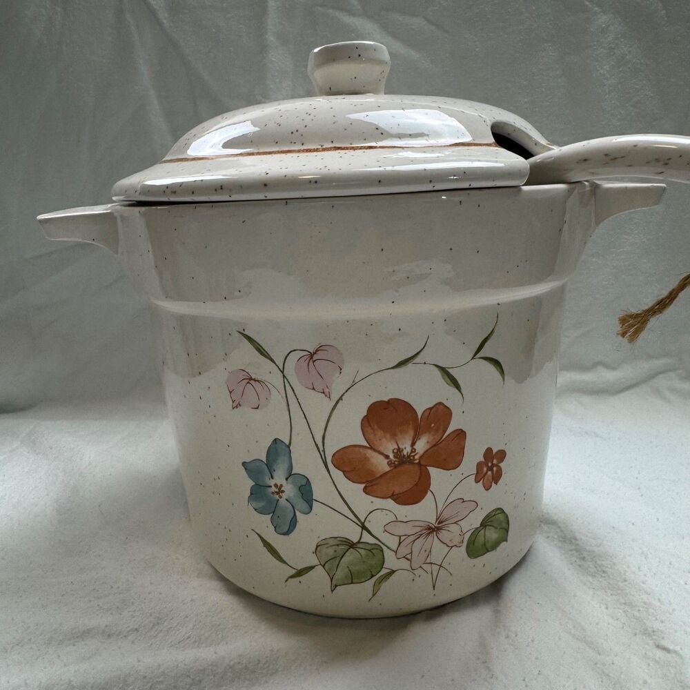 Vintage Treasure Craft Speckled Floral Soup Tureen Serving Bowl Made In USA